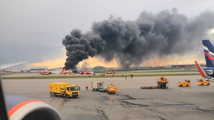 В смертельной катастрофе в аэропорту Шереметьево обвинили пилота