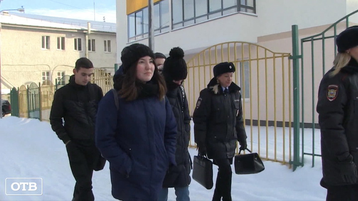 Студенты и полицейские Екатеринбурга отправились в рейд по неблагополучным семьям