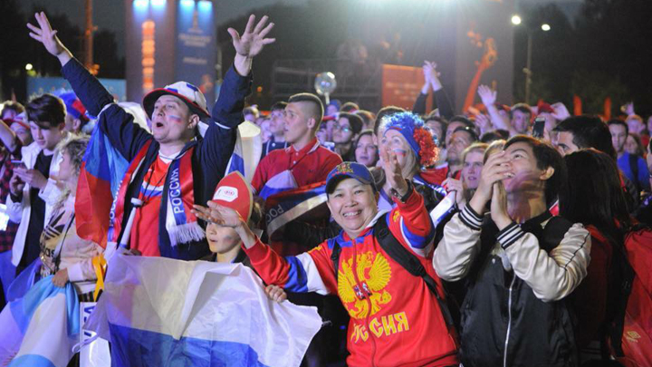 В фан-зоне Екатеринбурга аншлаг из-за матча Испания – Россия
