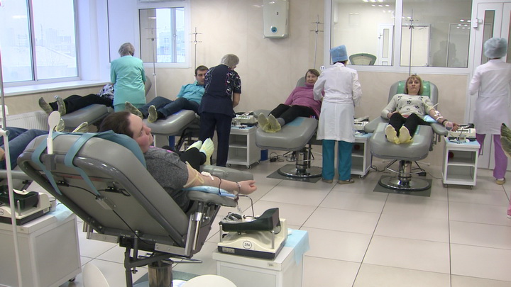 Свердловчан приглашают сдать кровь в Национальный день донора