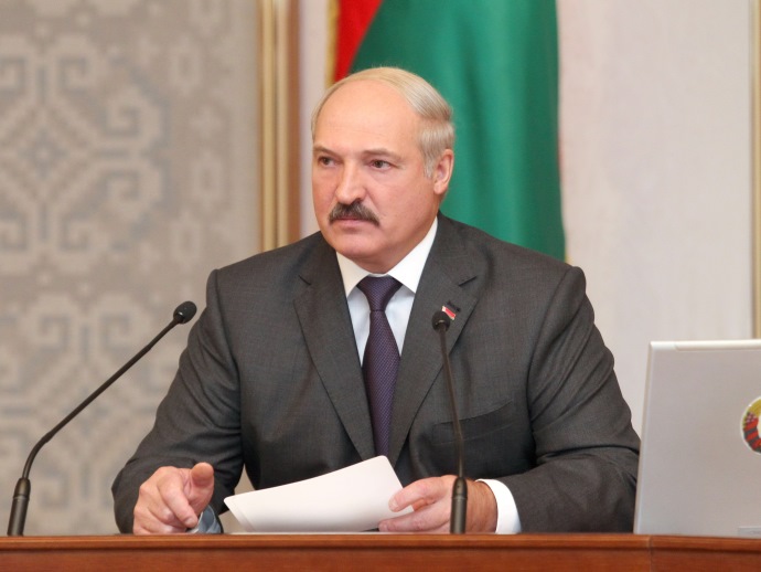Евгений Куйвашев поздравил Александра Лукашенко с днём рождения