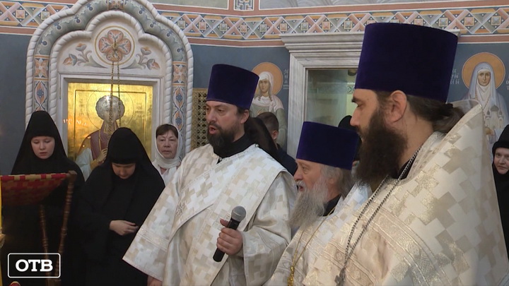 В Екатеринбурге освятили Преображенскую часовню Ново-Тихвинского монастыря