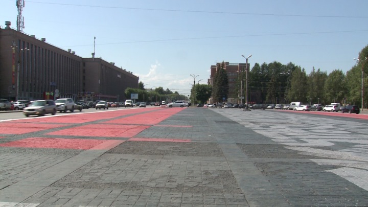 В Екатеринбурге испортили самый крупный арт-объект «Стенограффии»