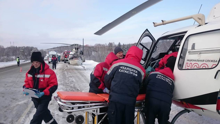 На Среднем Урале впервые на место ДТП вылетали сразу два вертолёта санавиации