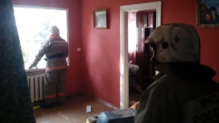 В посёлке Асбестовском из-за хлопка газа повреждены три квартиры