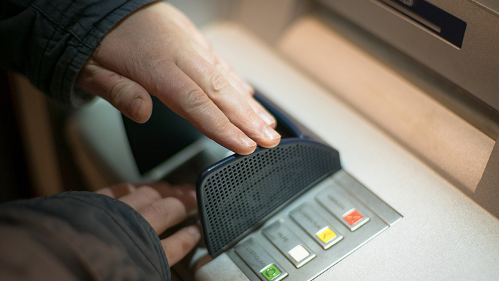 Банду из Нижнего Тагила будут судить за кражу 8 млн рублей из банкоматов