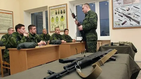 В российских школах с 2023 года появится курс начальной военной подготовки