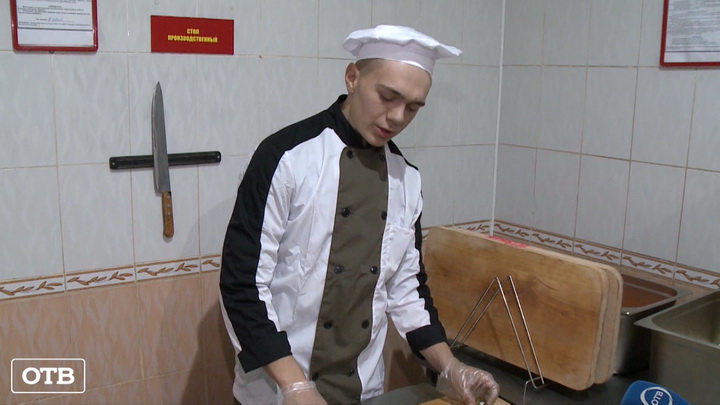 Кулинарный рубеж: в Елани прошёл конкурс военных поваров