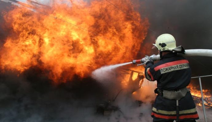 Екатеринбуржец получил ожог 90% тела при пожаре на гипсовом заводе