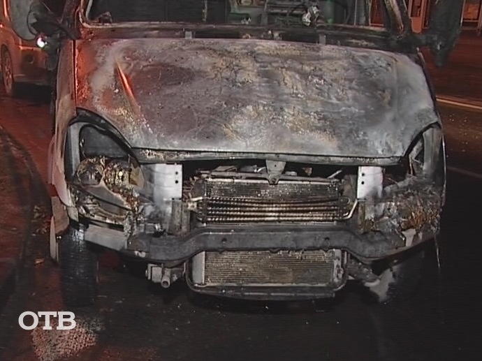 Дурная традиция: в Екатеринбурге сгорела грузовая «ГАЗель»