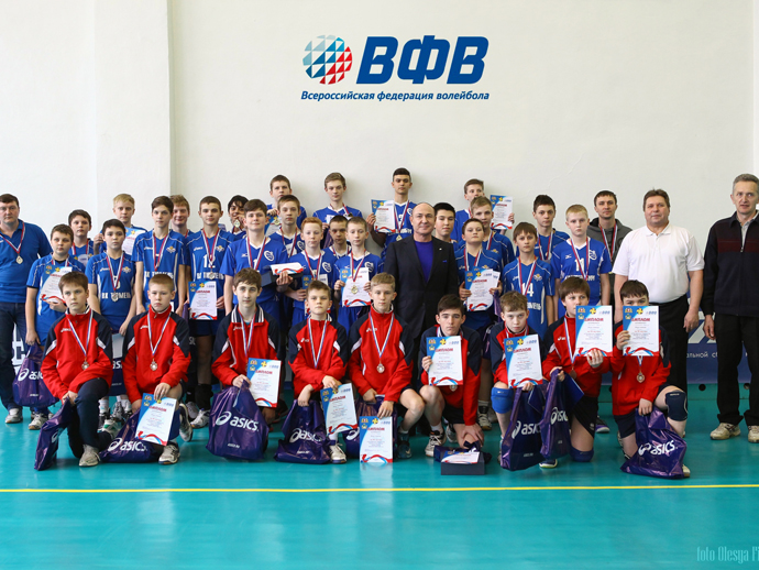 Полуфинальное первенство России по волейболу среди юношей выиграл Екатеринбург