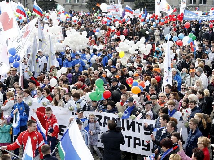 Областные власти будут выдавать разрешения на митинги в Екатеринбурге