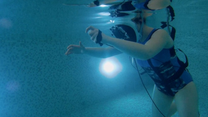 Океан в бассейне: на Урале создали технологию виртуального дайвинга
