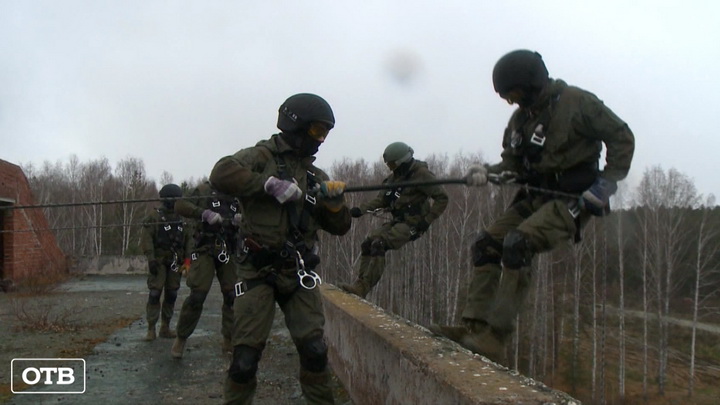 Спецназ Уральской оперативной таможни взял штурмом базу контрабандистов 