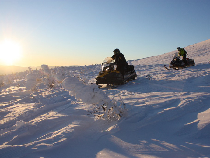 Екатеринбуржцы на снегоходах проложат путь до Северного Ледовитого океана