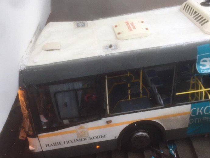 В Москве автобус въехал в подземный переход: погибло пять человек