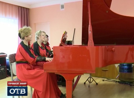 Полевская музыкальная школа получила неожиданный подарок