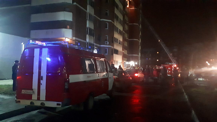 Пожар в доме на Таёжной в Екатеринбурге потушен