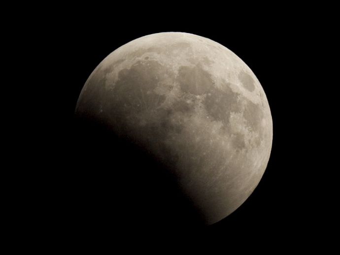 7 августа уральцы увидят частное лунное затмение