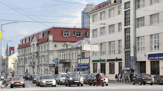 В центре Екатеринбурга бесплатно заменят 1000 окон