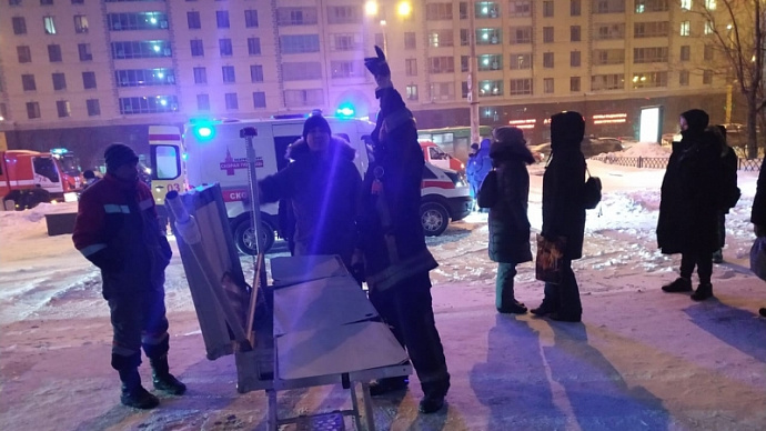 Крупный пожар в Екатеринбурге: горит 23-этажка на Белинского