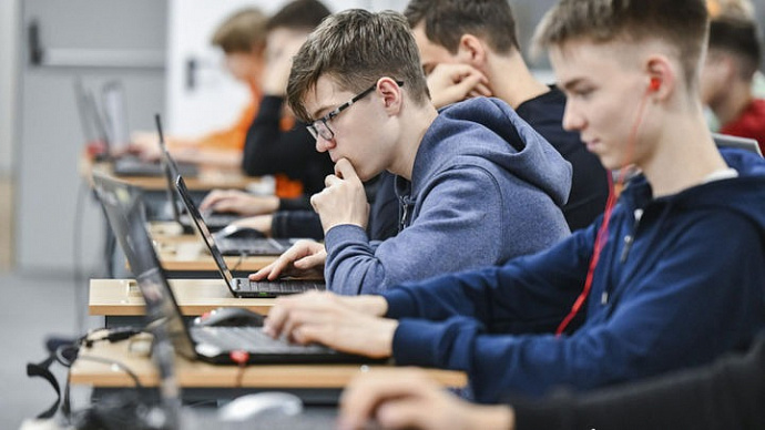 Уральская IT-школа в числе лидеров: восемь свердловских школьников стали призёрами всероссийской олимпиады по информатике