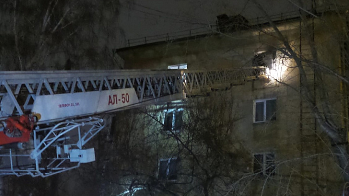 Екатеринбуржец погиб при пожаре в захламлённой квартире