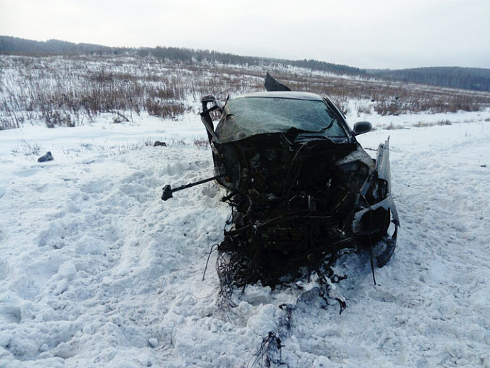 На Пермском тракте столкнулись «Ниссан» и грузовик: погиб ребёнок