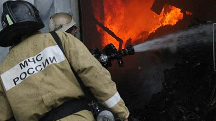 В Екатеринбурге горело неработающее здание школы № 41