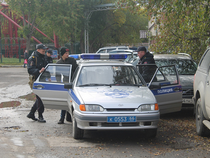 В Екатеринбурге экстремалы сдались полиции после покорения телебашни