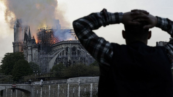 Пожар в Нотр-Дам де Пари: последствия, восстановление, утраченные произведения и заявление президента