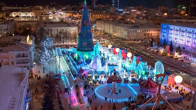 Ледовый городок в центре Екатеринбурга: где можно припарковаться