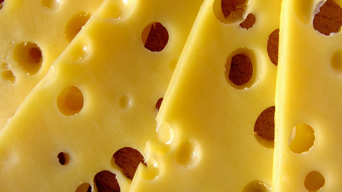 В России могут запретить продажу сыров из заменителей молока