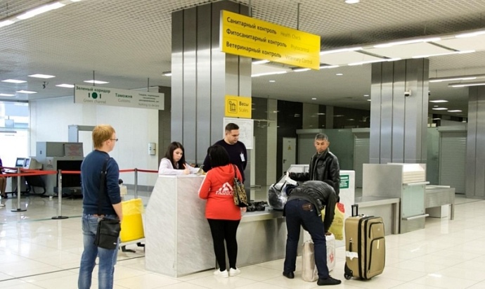 В аэропорту Кольцово меняется схема прохождения таможенного контроля