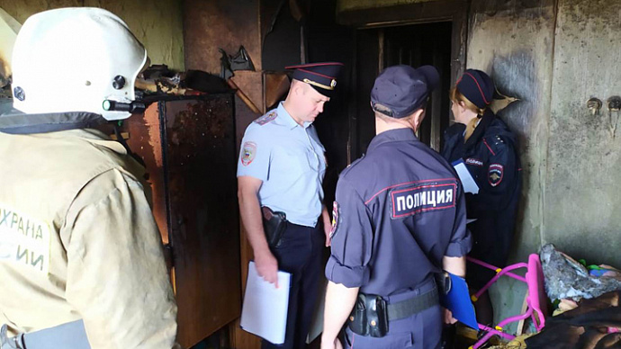 Две девочки погибли при пожаре в уральском посёлке Нейво-Рудянка