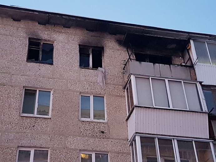 В Верхней Пышме из-за пожара в пятиэтажке эвакуировали 15 человек