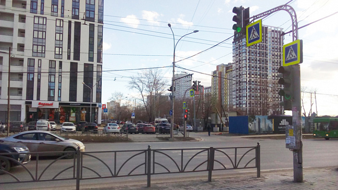В Екатеринбурге ищут женщину, сбившую 13-летнего подростка