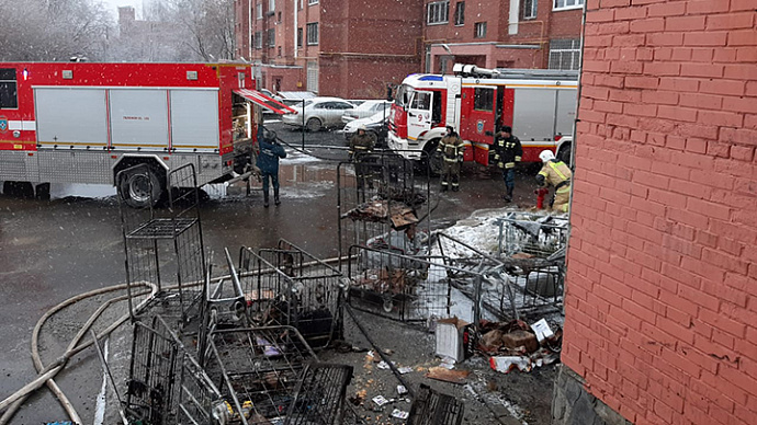 В Екатеринбурге утром вспыхнул магазин на Куйбышева