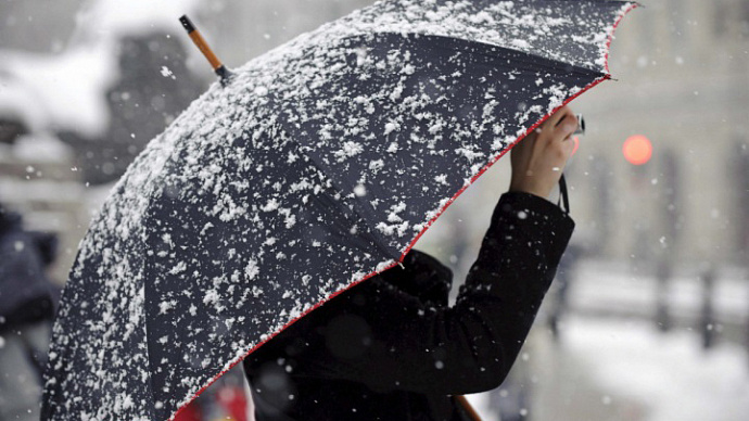 Cильный ветер и снегопад: свердловчан предупредили о непогоде
