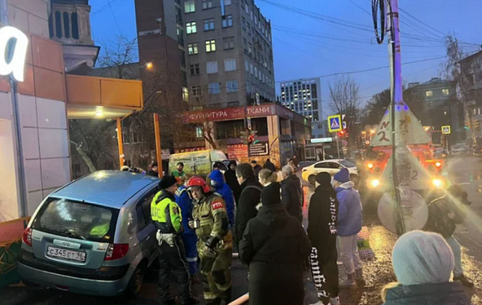 В Екатеринбурге у водителя подскочило давление и он сбил пешехода