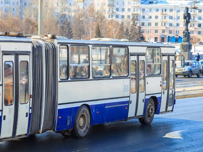11 автобусных маршрутов в Екатеринбурге изменят из-за репетиции Парада