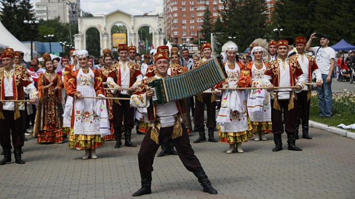 В парке Маяковского отметили татаро-башкирский праздник Сабантуй