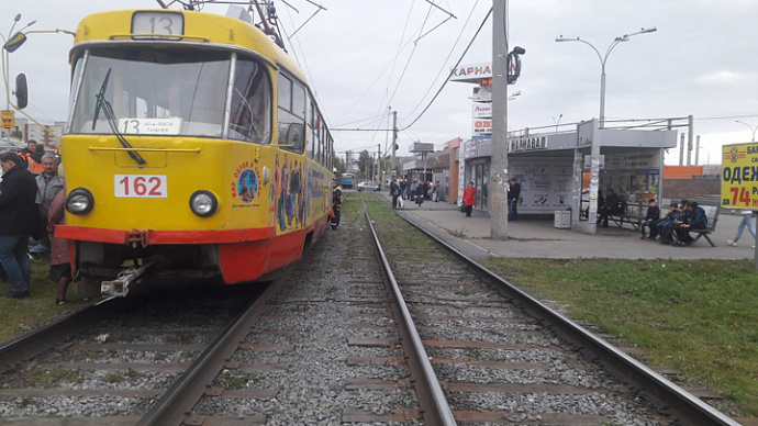 В Екатеринбурге ребёнок попал под трамвай возле ТРЦ «Карнавал»