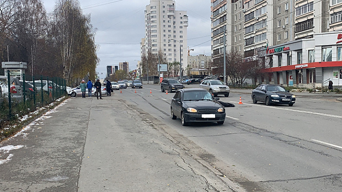 В Екатеринбурге «Шевроле» сбил насмерть 68-летнюю женщину