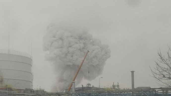 В Кингисеппе произошёл мощный взрыв на заводе, есть пострадавшие