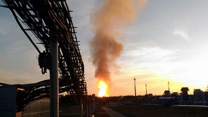 На севере Свердловской области загорелся магистральный газопровод