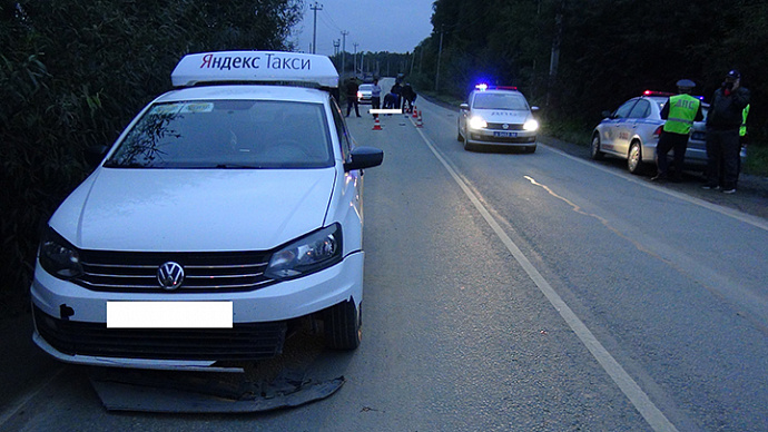 На окраине Екатеринбурге пешеход погиб под колёсами иномарки