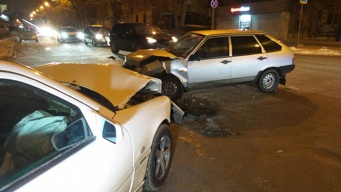 Семилетняя девочка пострадала в ДТП в центре Екатеринбурга