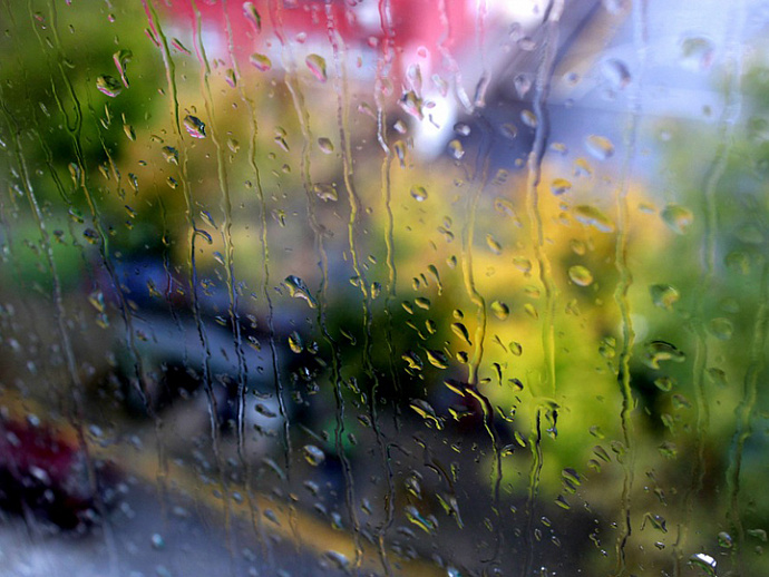 На выходные в Екатеринбург придут дожди и гололедица