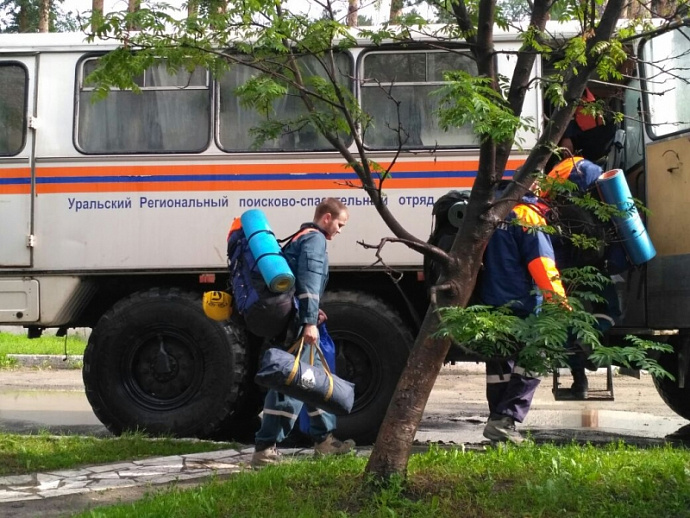 Свердловские спасатели отправились в Курганскую область на поиски пропавших детей